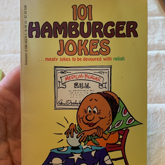 ⭐️2/$12⭐️Joke books reading level z - Picture 3 of 7